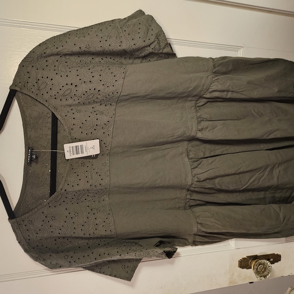 Olive Green Women's Top - Picture 5 of 6